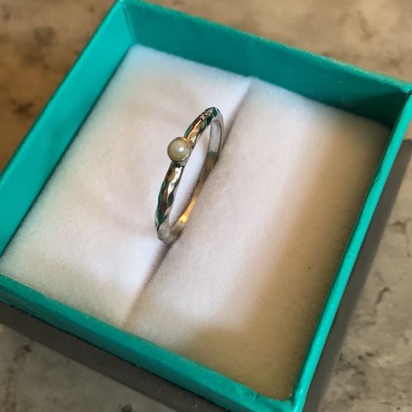 Freshwater Pearl Silver Ring Size 7 - Picture 2 of 4